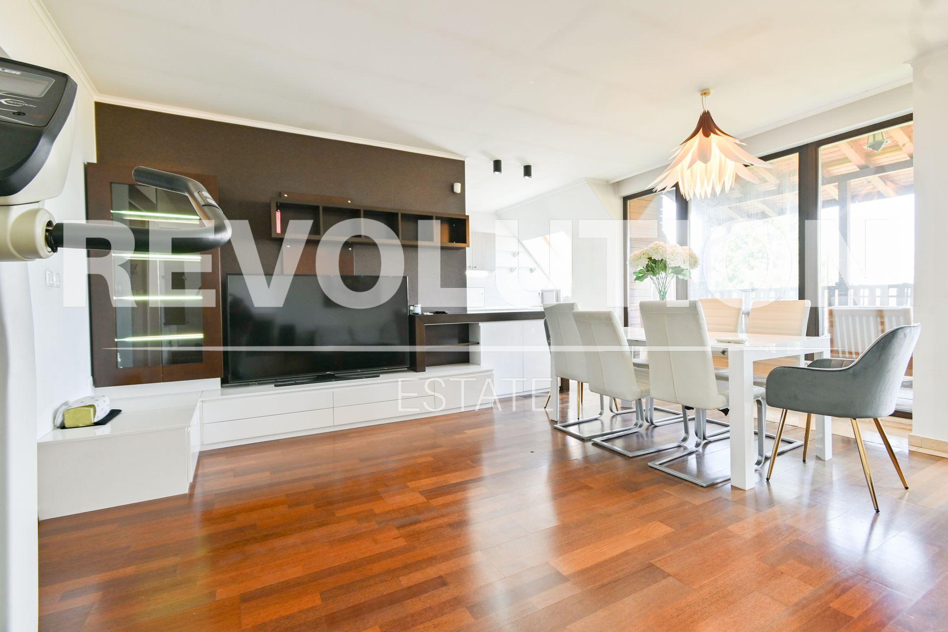 Three-Bedroom Apartment image 3
