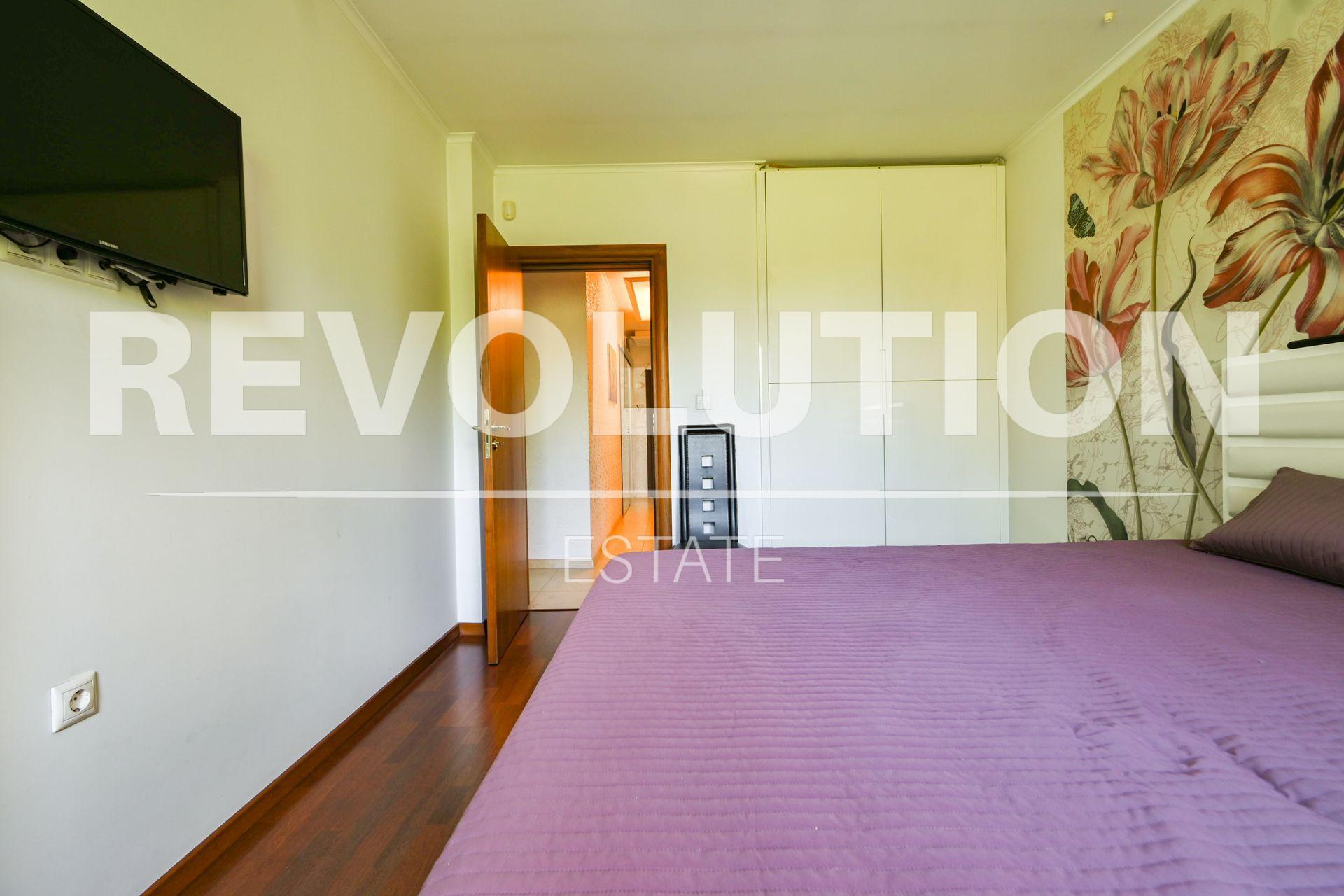Three-Bedroom Apartment image 6