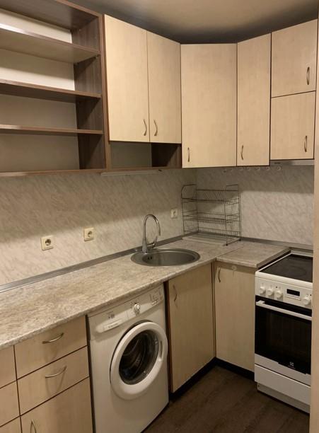 one-bedroom apartment image 2