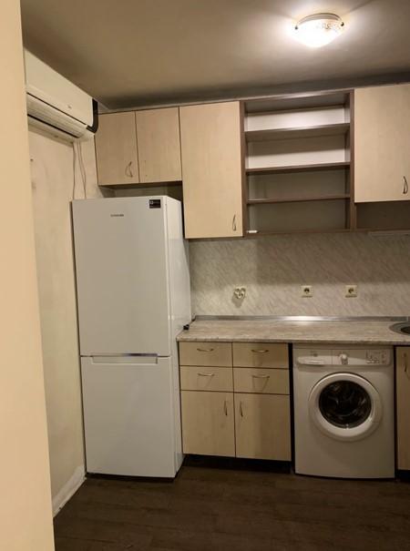 one-bedroom apartment image 3