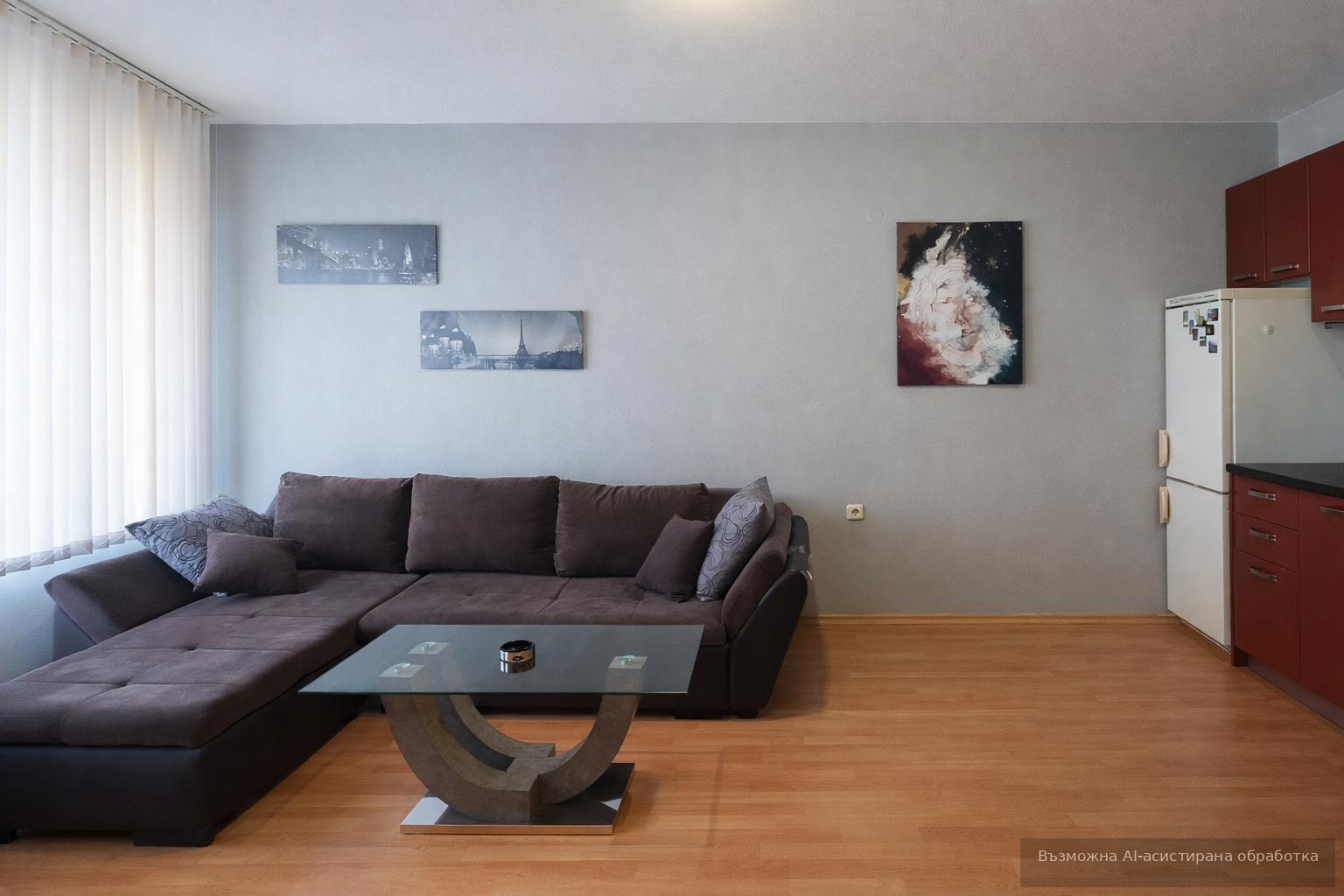 One-bedroom apartment in the Mladezhki Halm neighborhood image 1