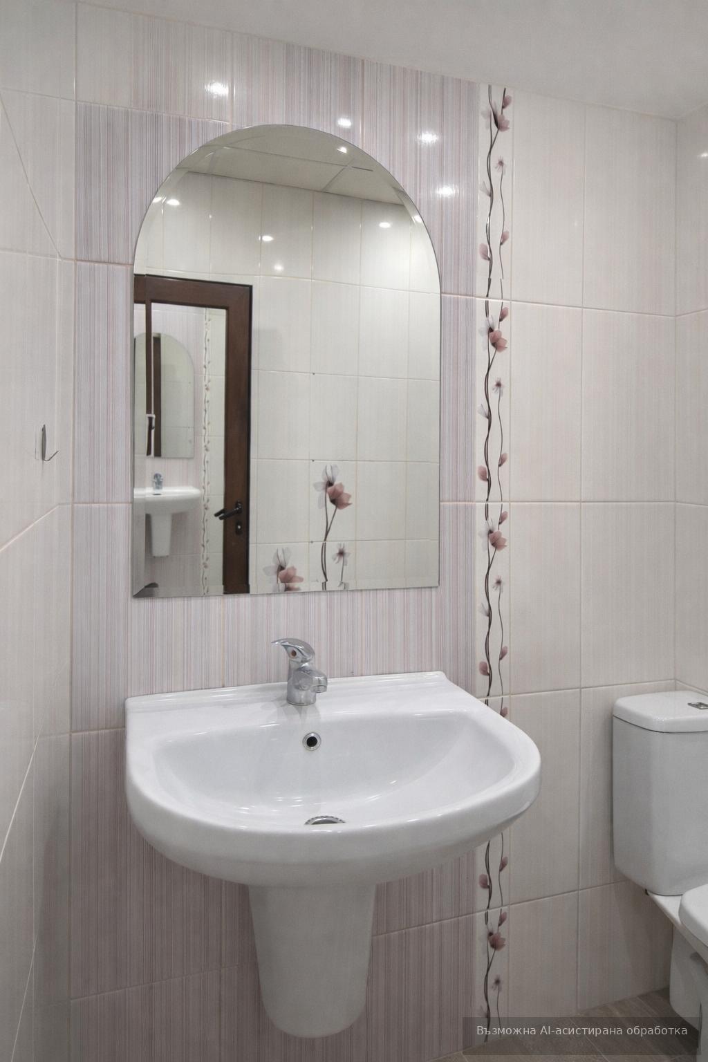 One-bedroom apartment in the Mladezhki Halm neighborhood image 5