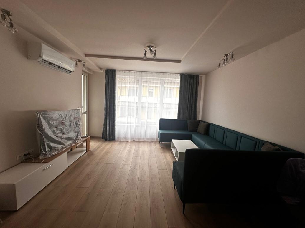 one-bedroom apartment image 1