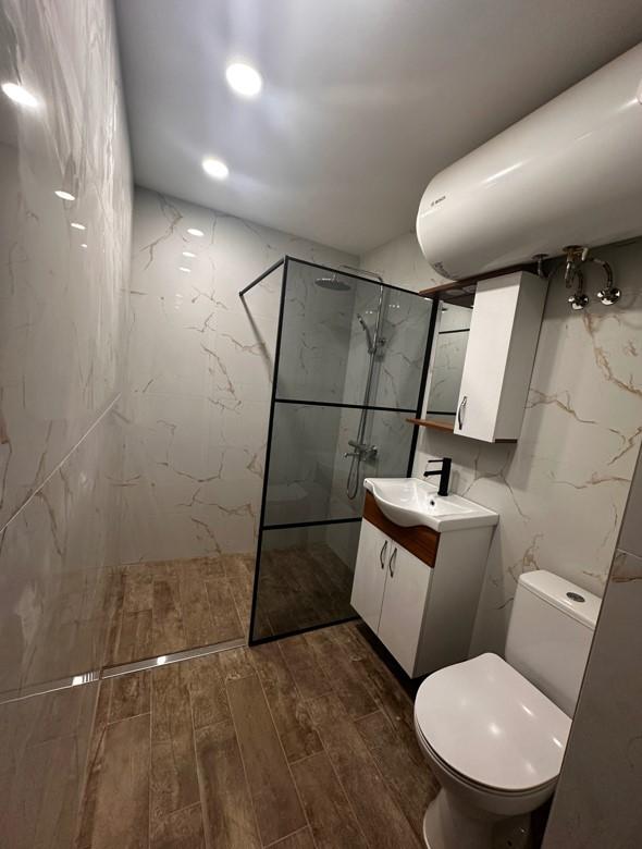 one-bedroom apartment image 5
