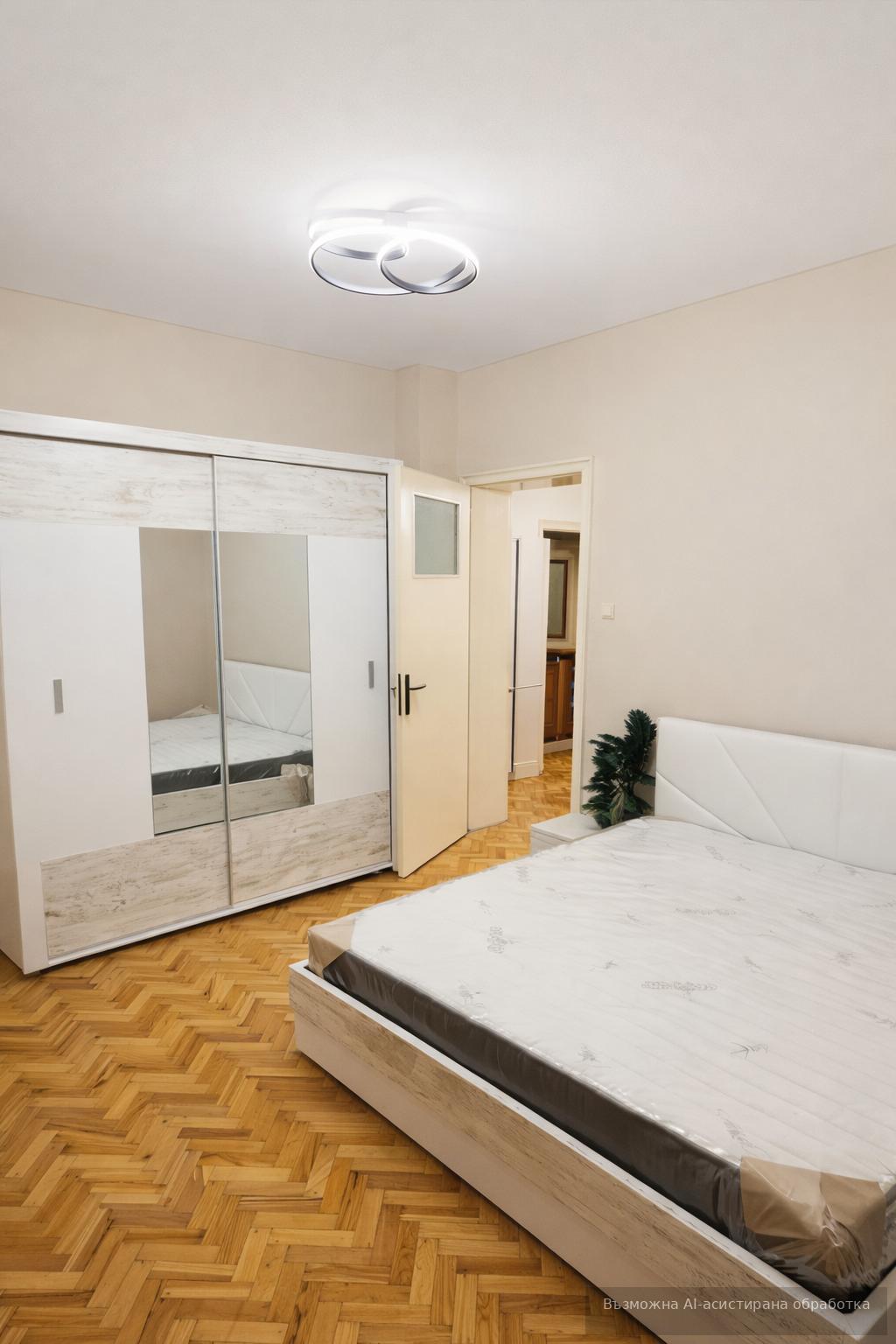 Тристаен апартамент  в гр.Варна, Гръцка махала! снимка 3