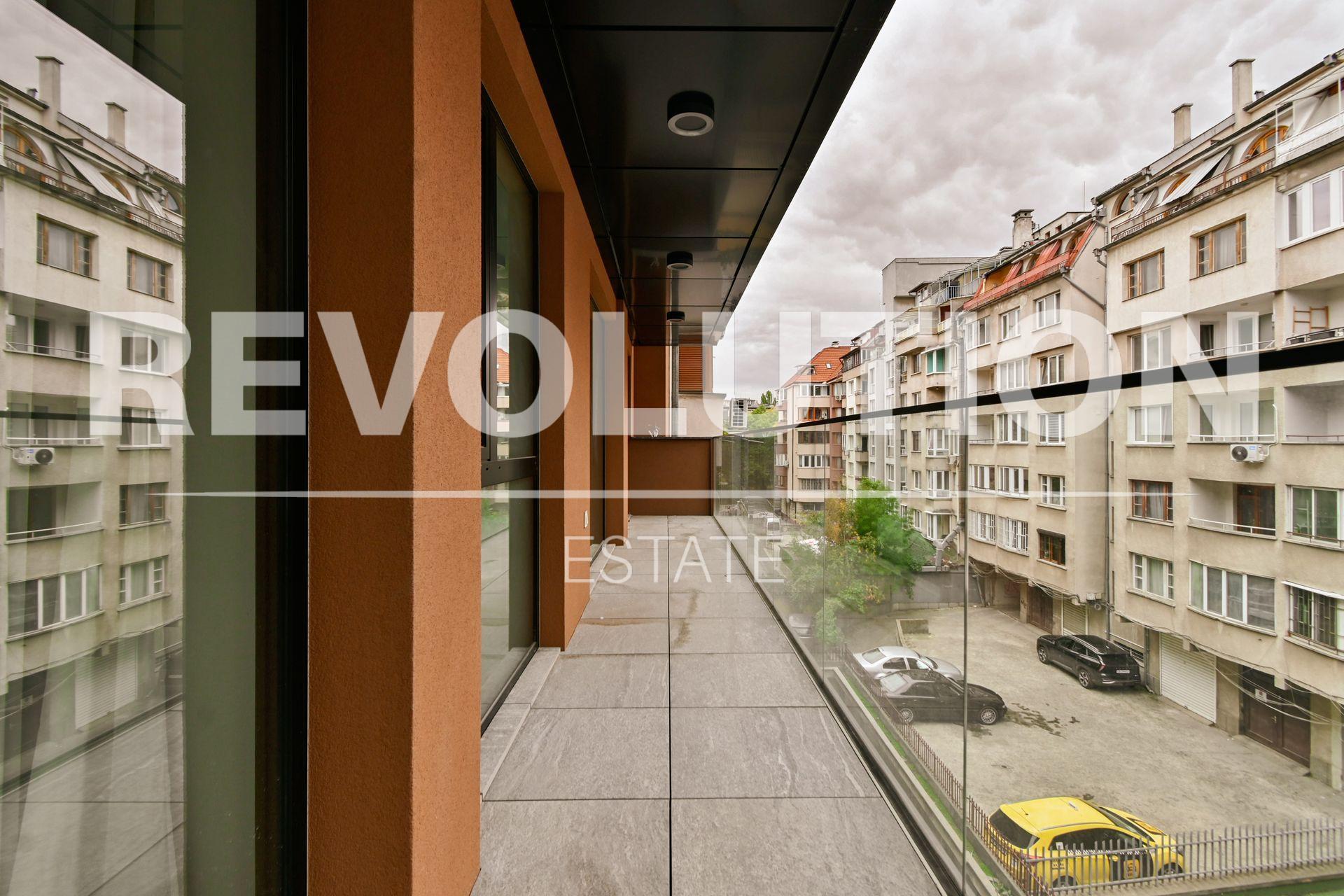 Three-Bedroom Apartment image 15