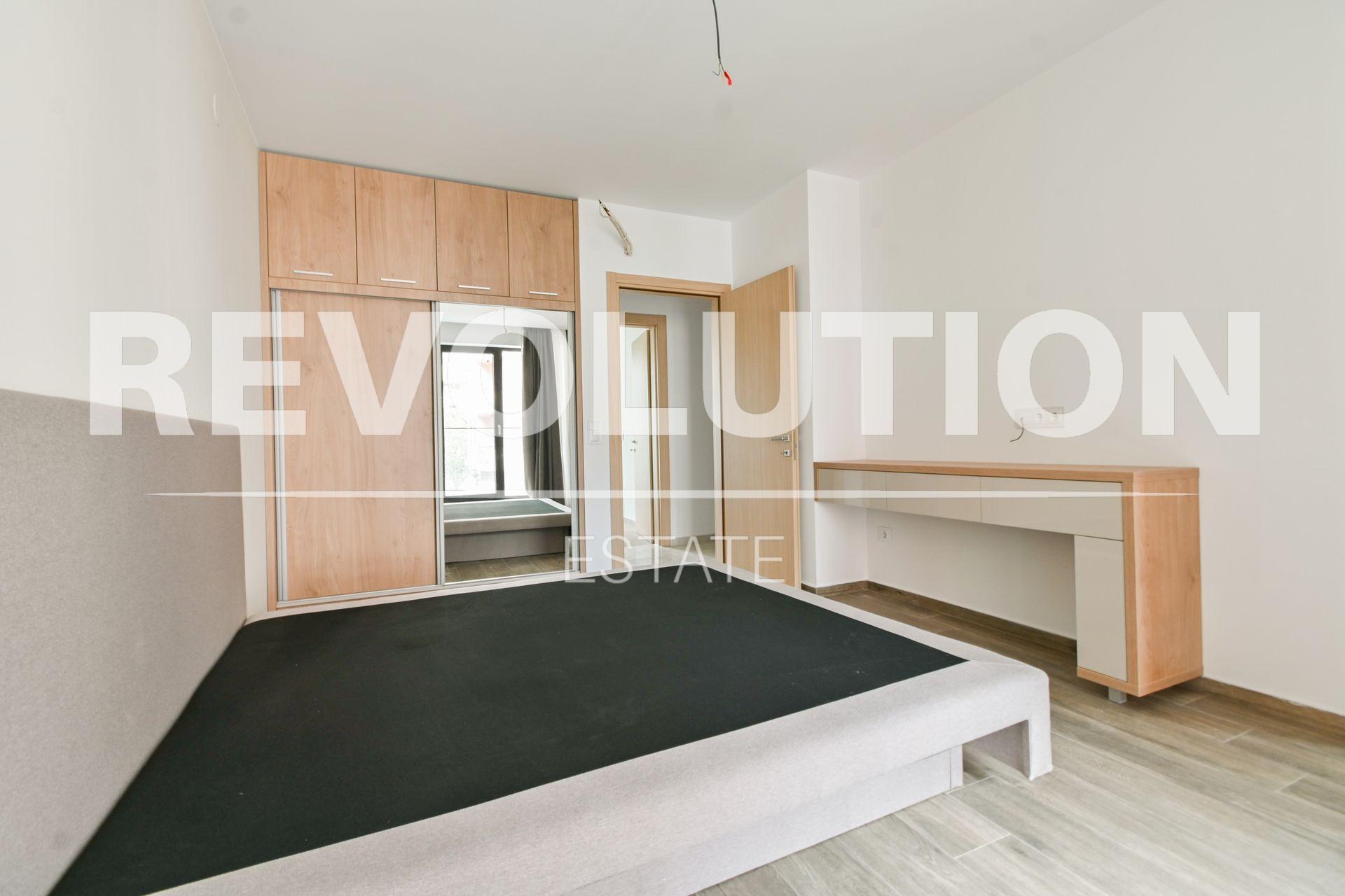 Three-Bedroom Apartment image 5