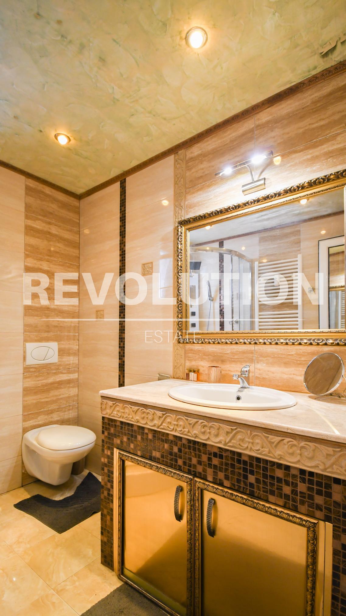 one-bedroom apartment image 9