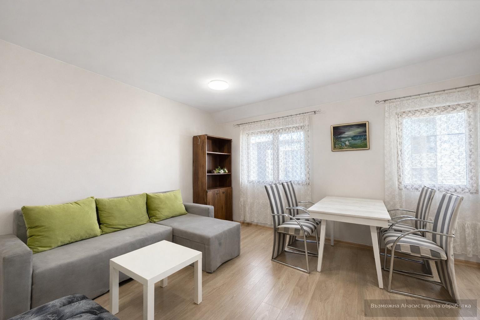 Spacious three-room apartment in the Hristo Smirnenski neighborhood.