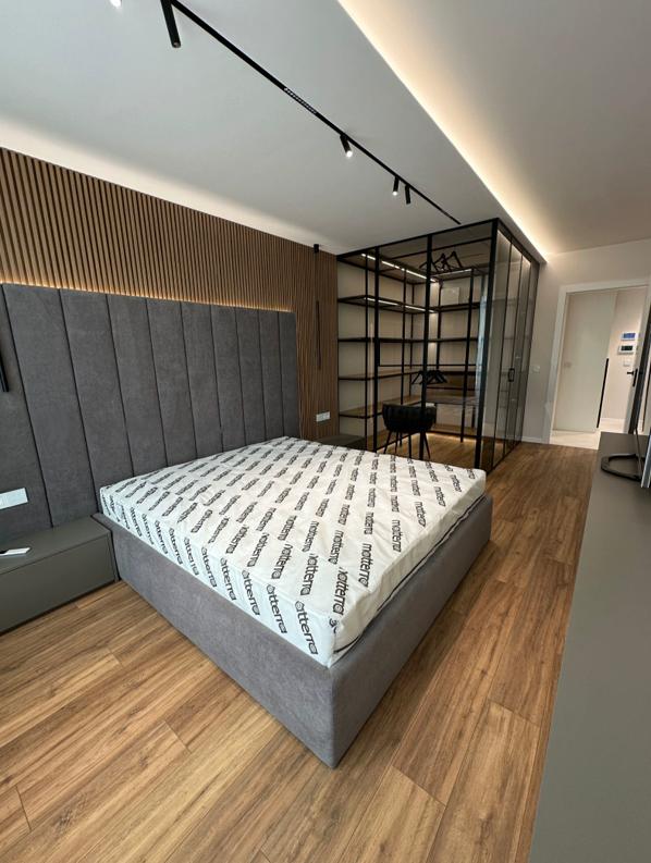 one-bedroom apartment image 7