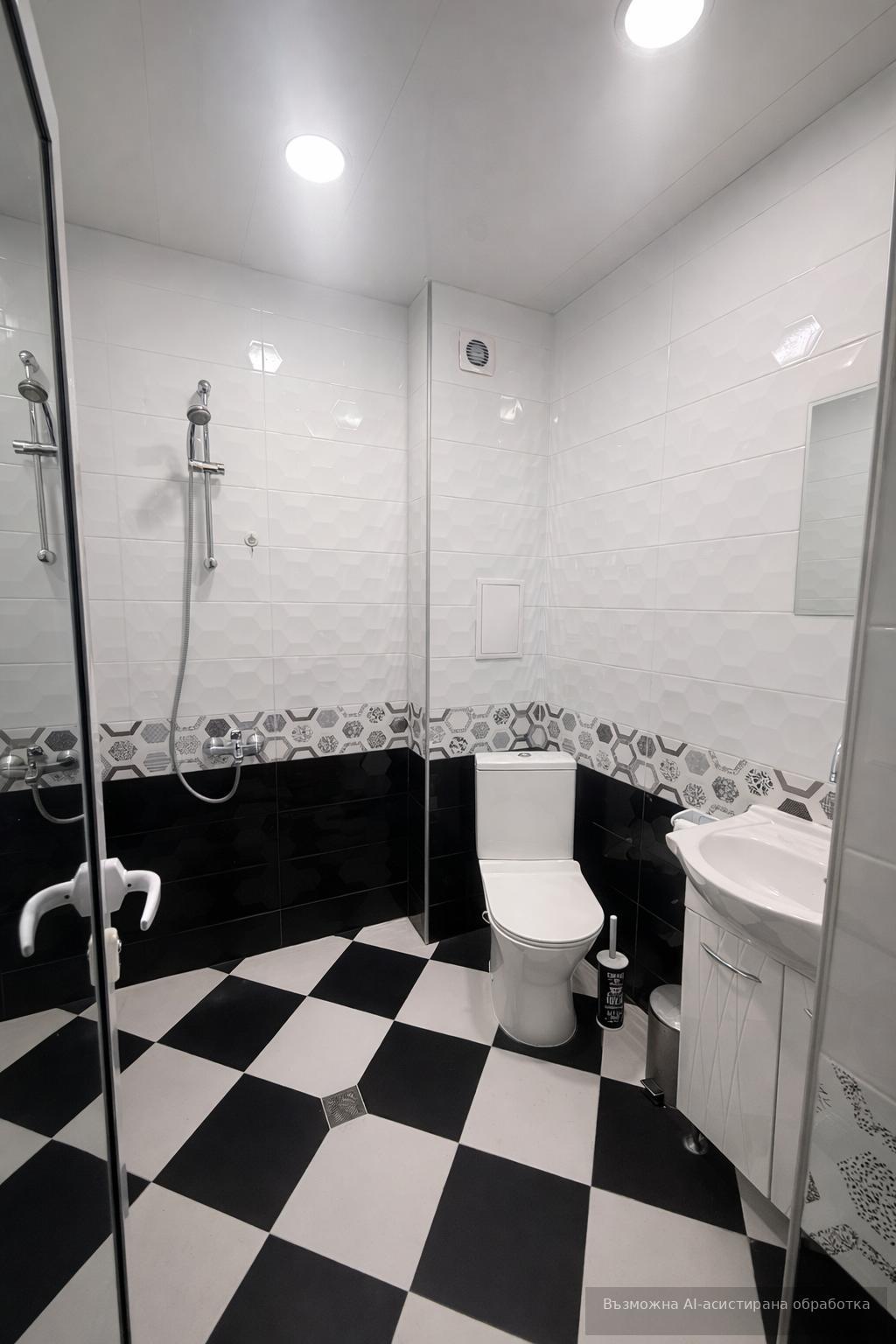 Three-room maisonette in the city center area / Parking space available! image 5