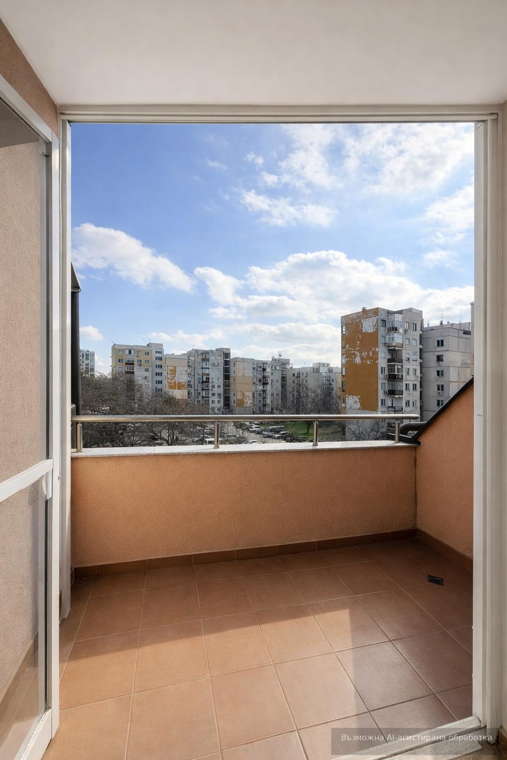 Three-room maisonette in the city center area / Parking space available! image 6