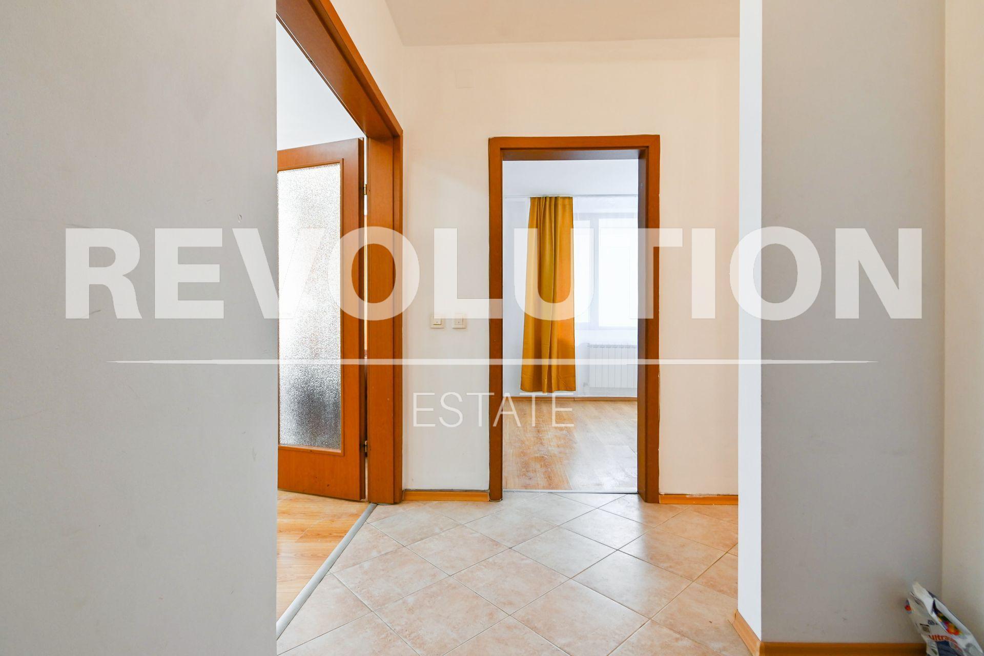 two-bedroom apartment image 8
