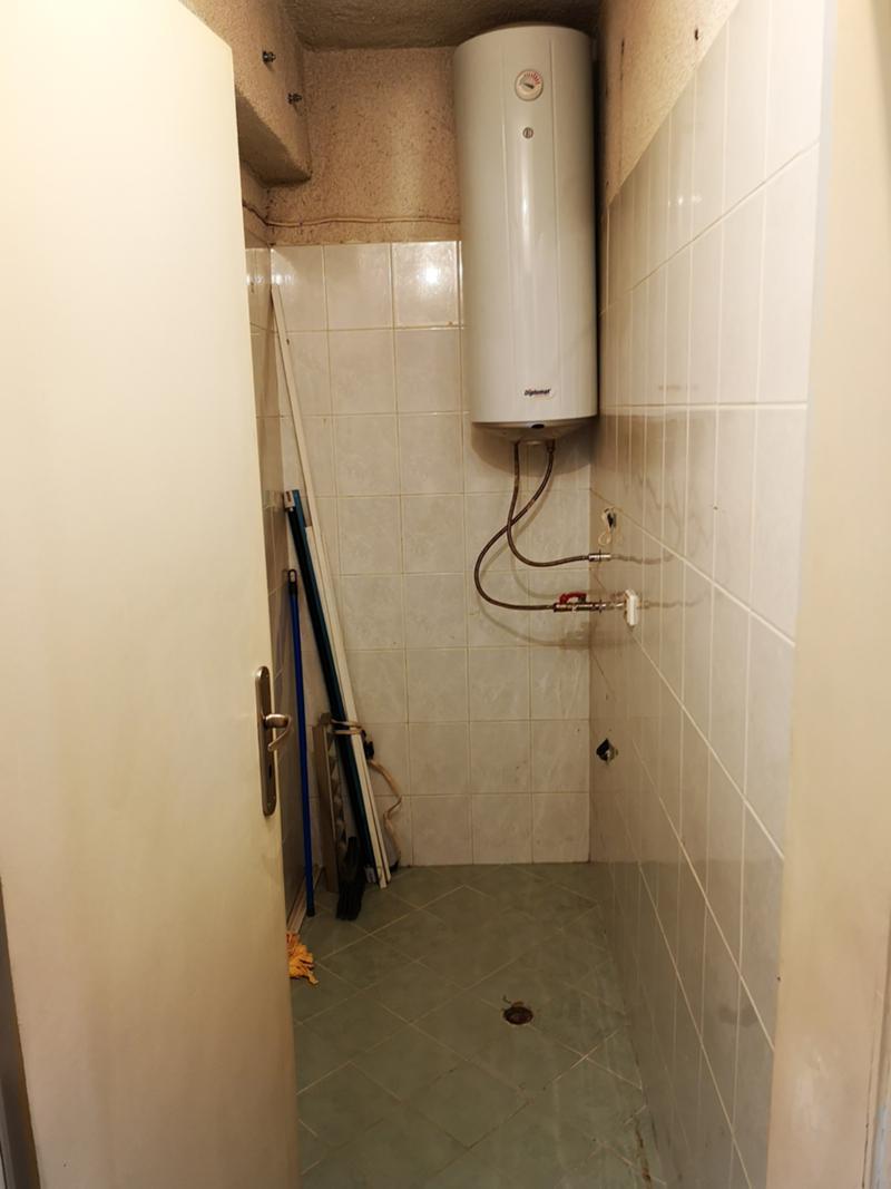 two-bedroom apartment image 6