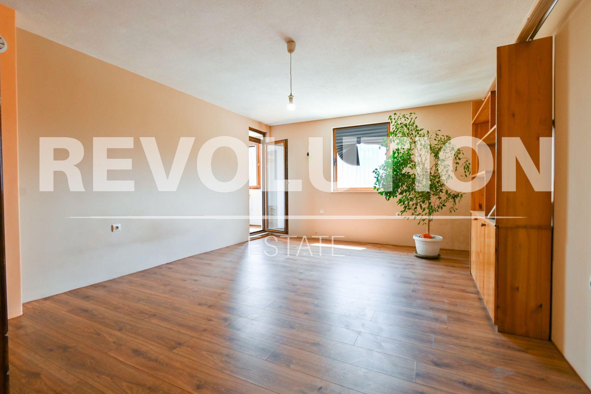 two-bedroom apartment image 8