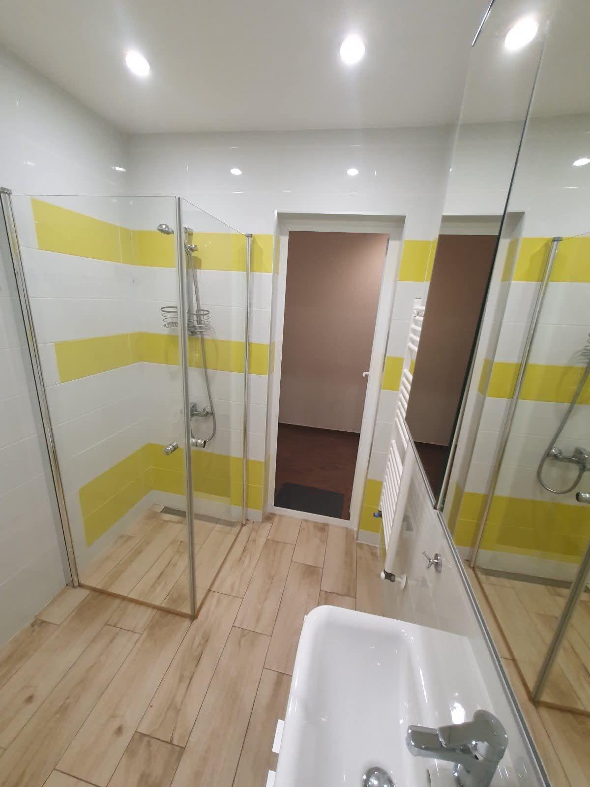 one-bedroom apartment image 7