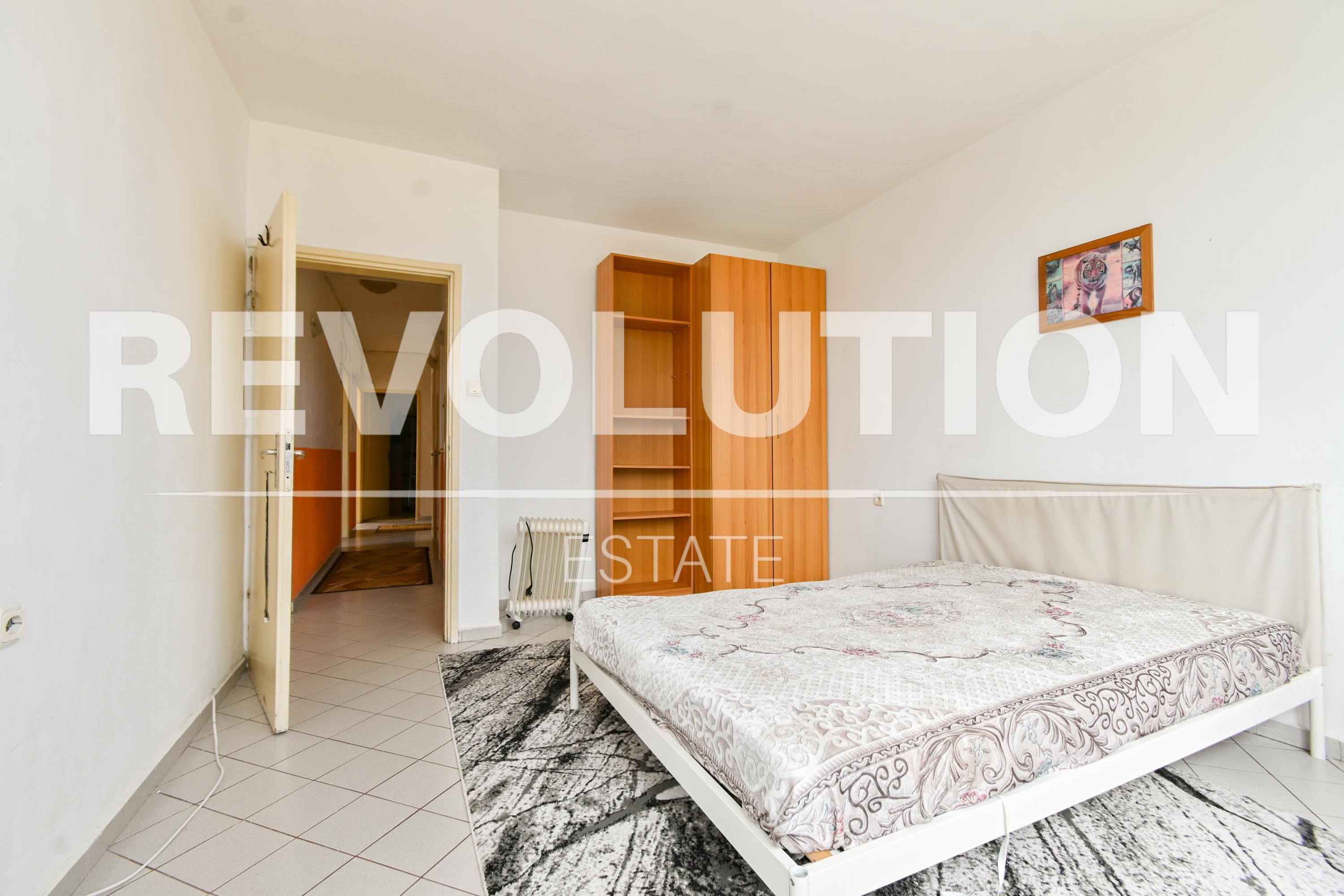 two-bedroom apartment image 5