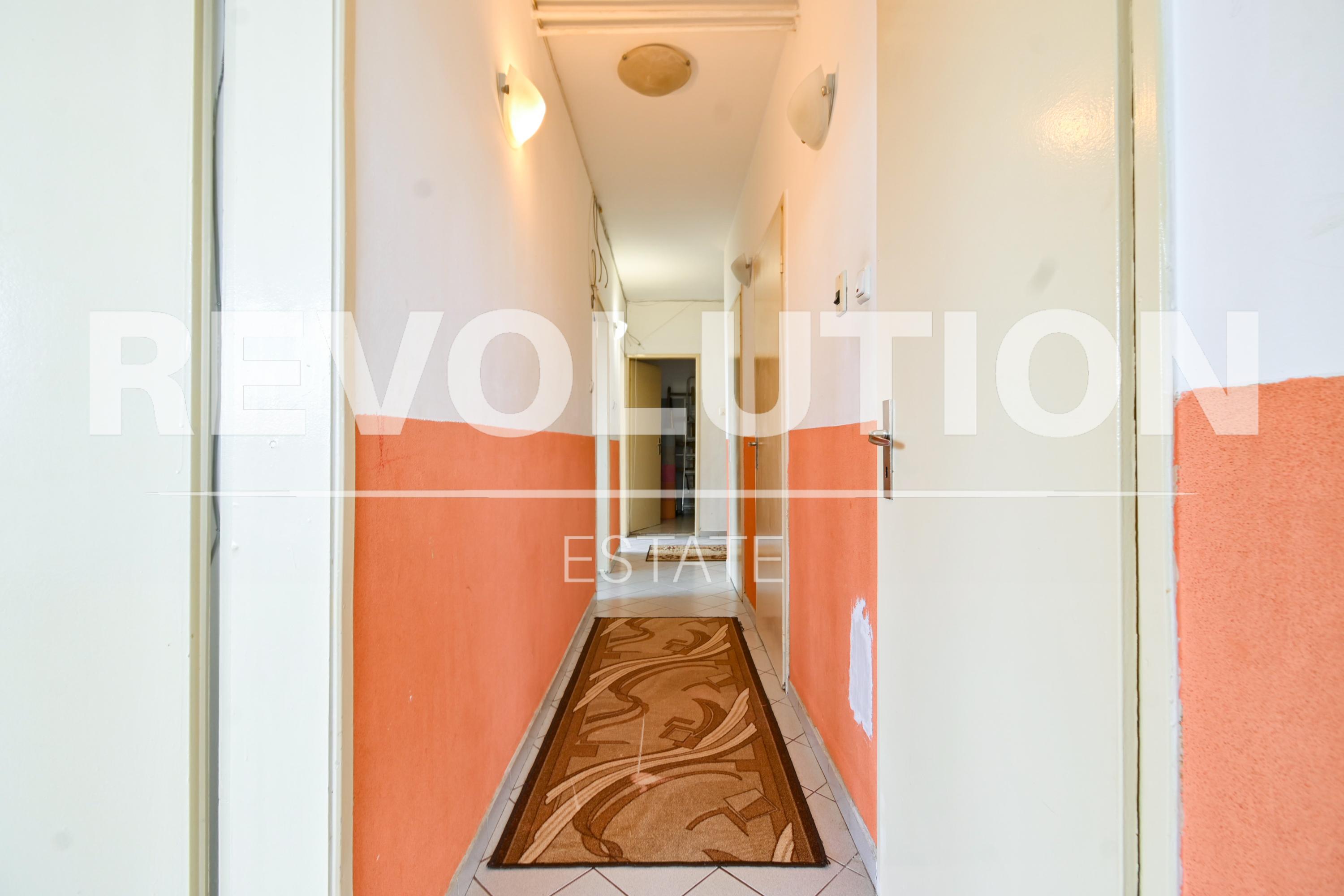 two-bedroom apartment image 8