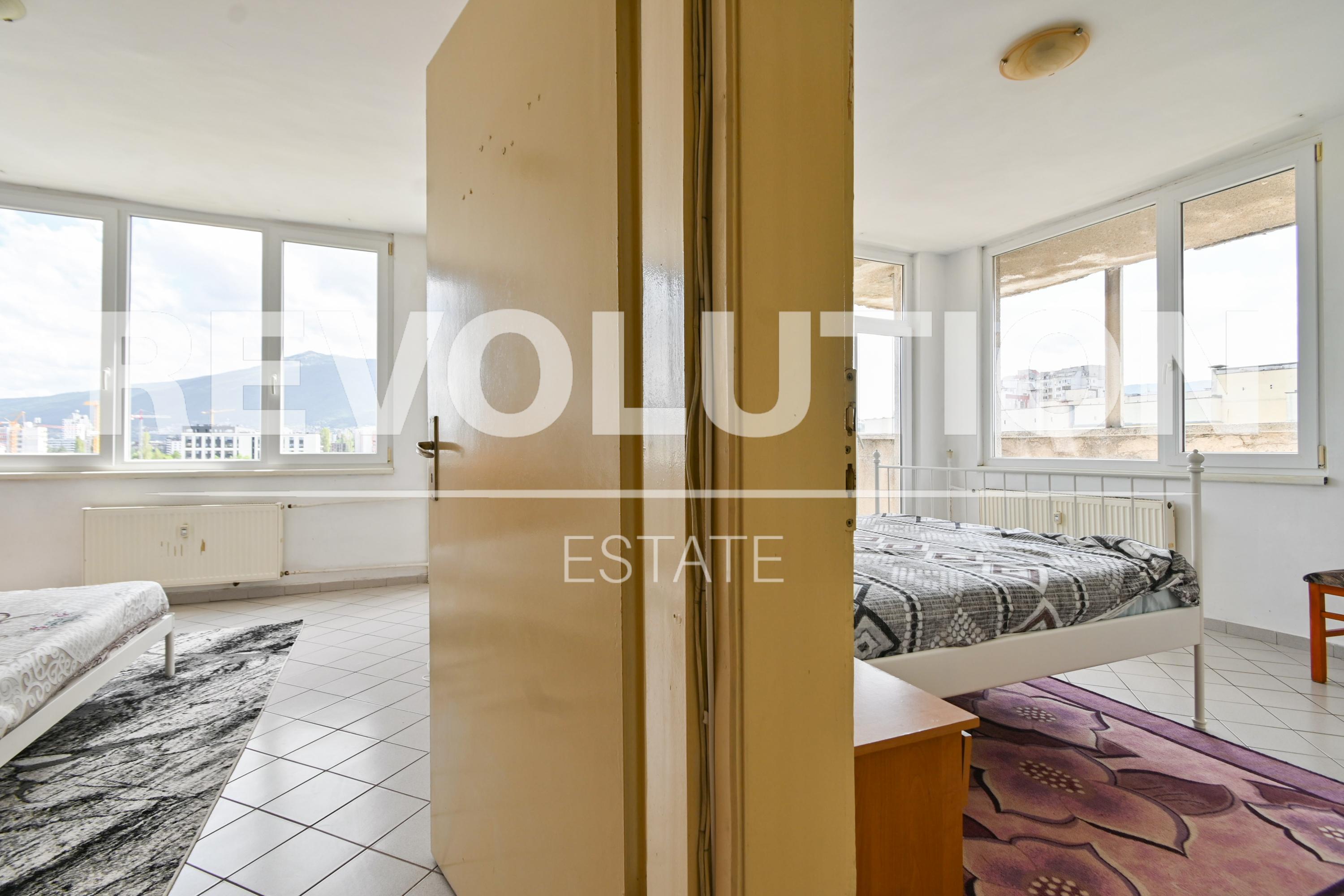 two-bedroom apartment image 9