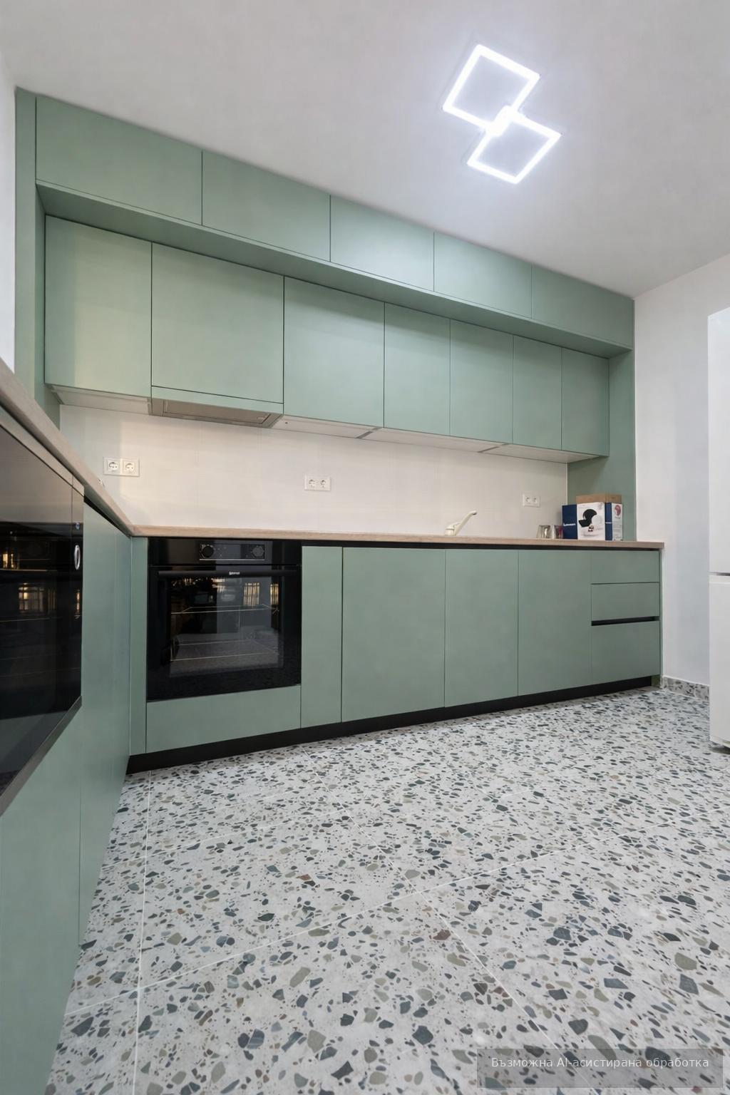Three-room apartment in the Ostromila district / WITH A GARAGE! image 3