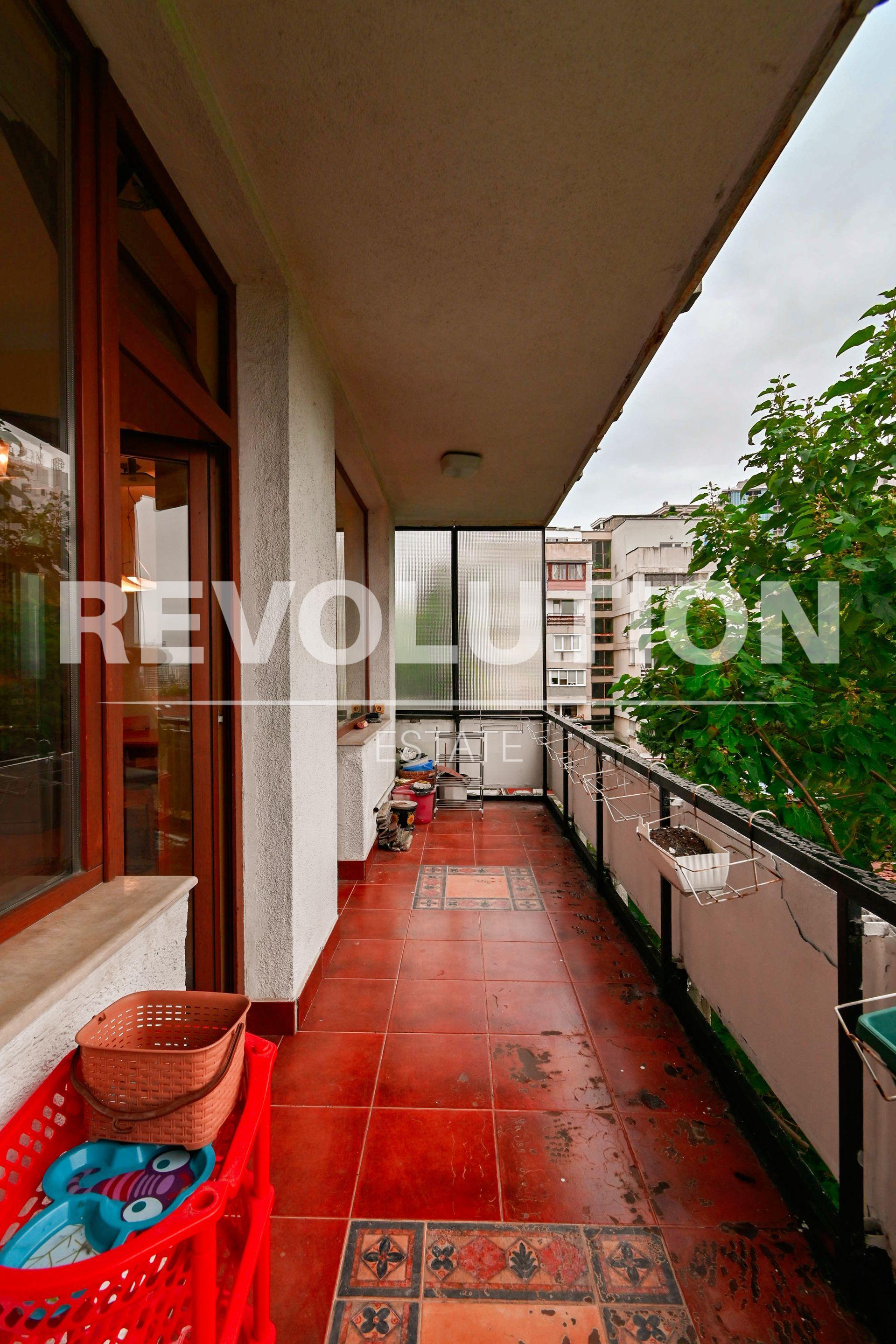 two-bedroom apartment image 14