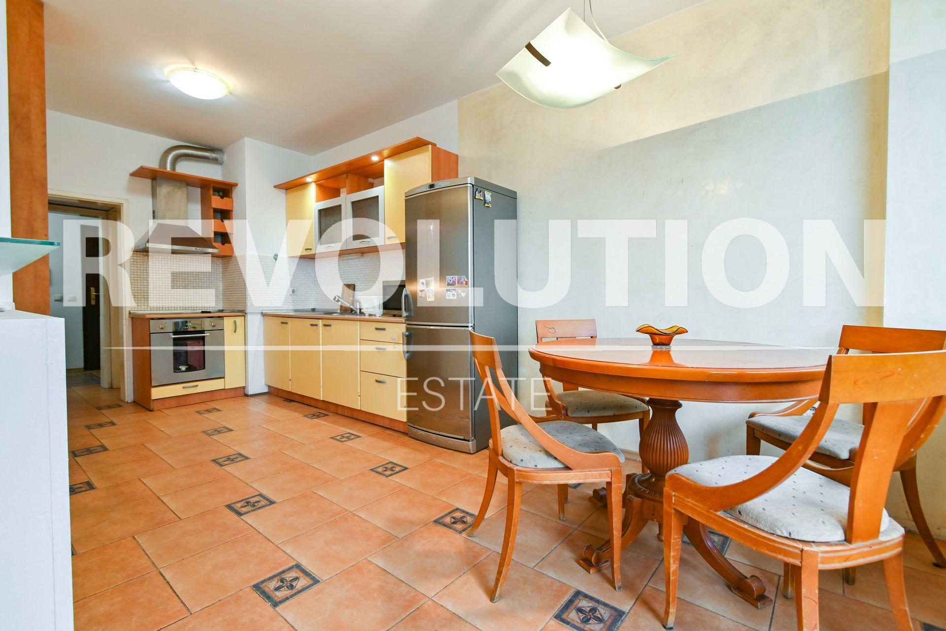 two-bedroom apartment image 4