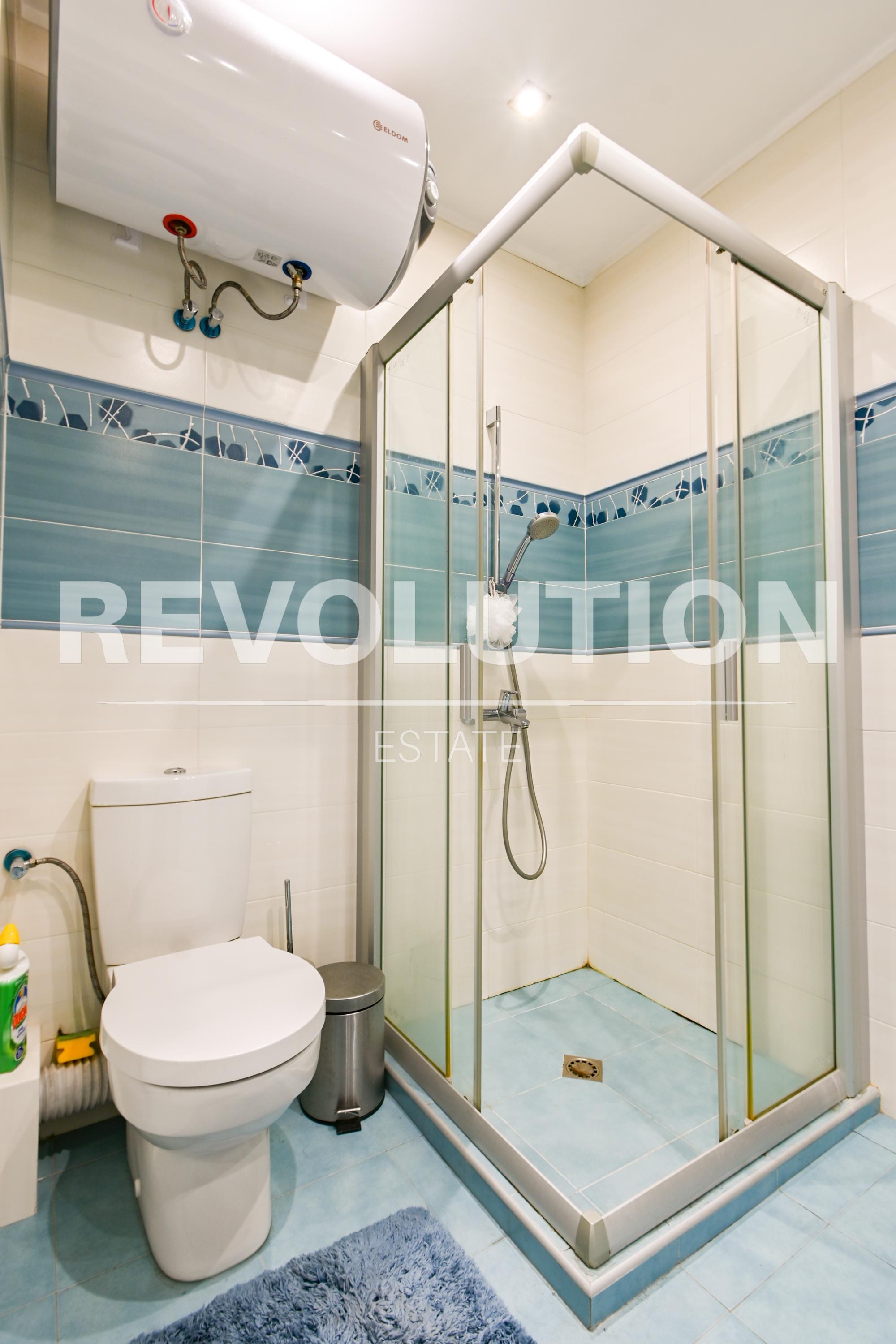 Three-Bedroom Apartment image 13