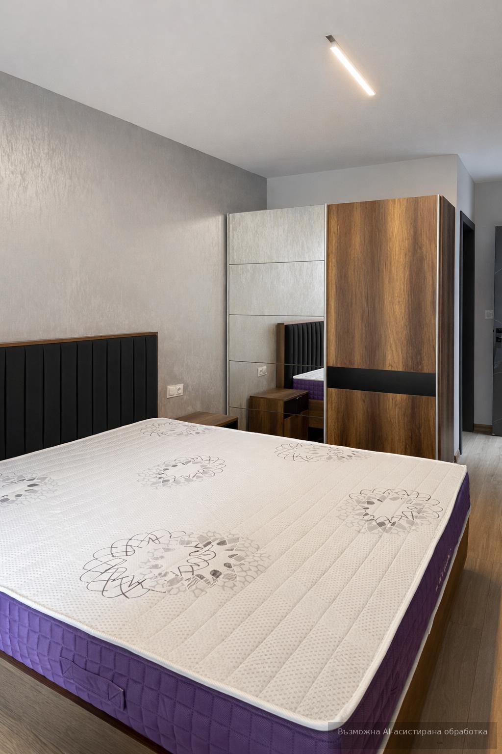 Luxury three-room apartment in the Hristo Smirnenski district image 3