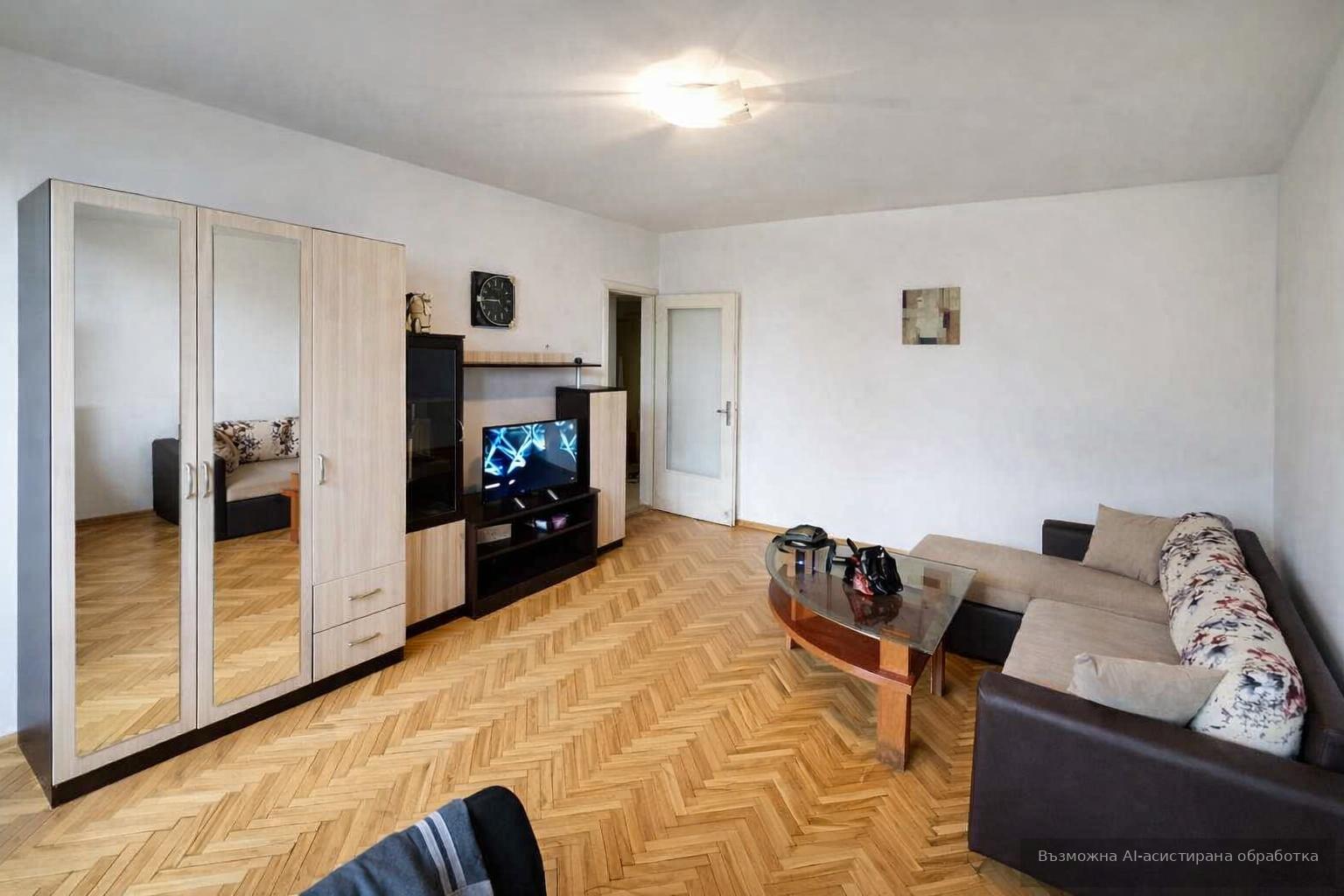 Multi-room apartment in the Kamenitsa 2 district – includes building maintenance fees, internet, and TV!