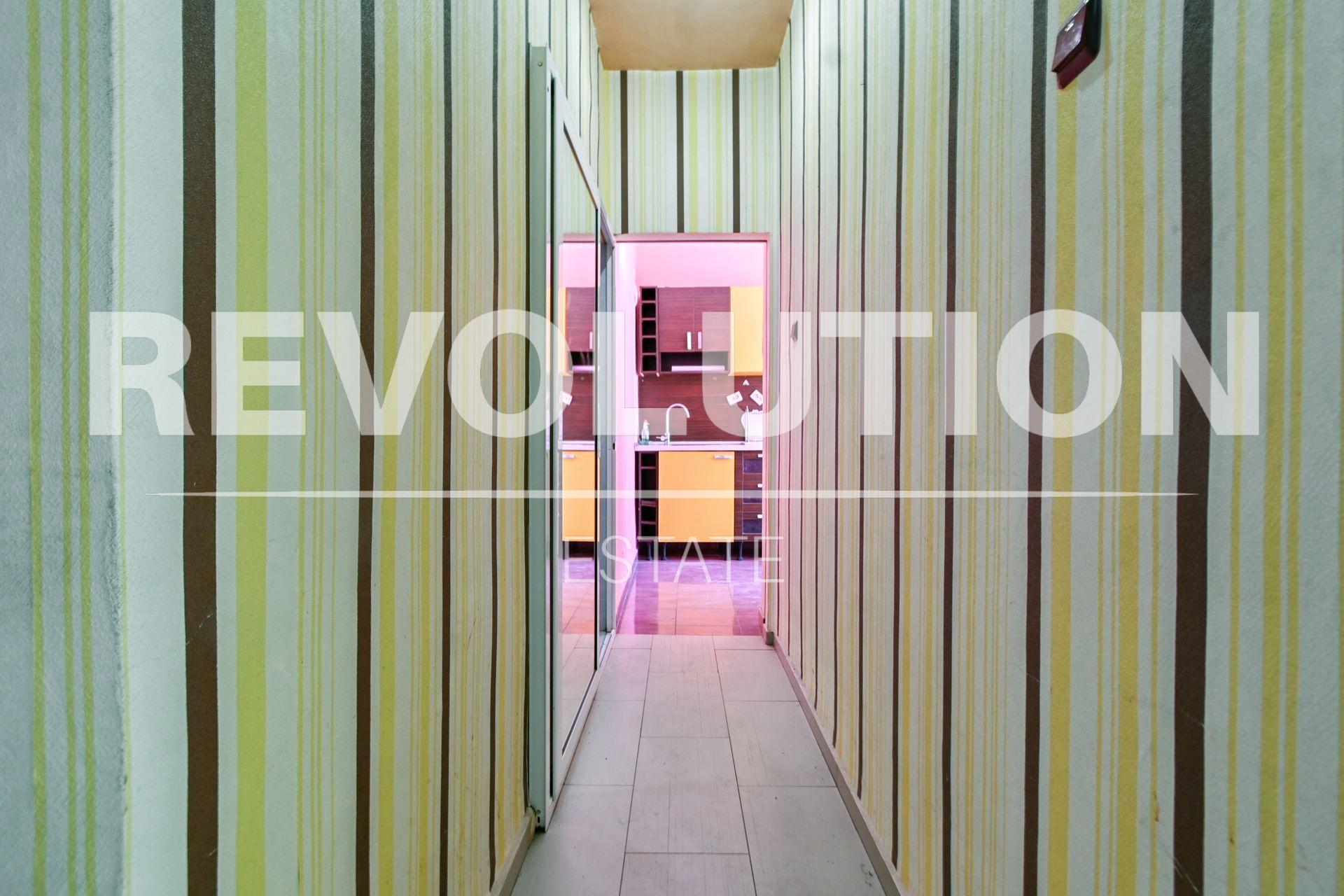 Revolution Estate presents a one-bedroom apartment in the Zona B-5 residential area. image 8