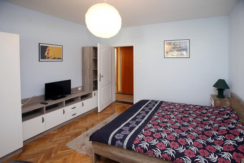 two-bedroom apartment image 10