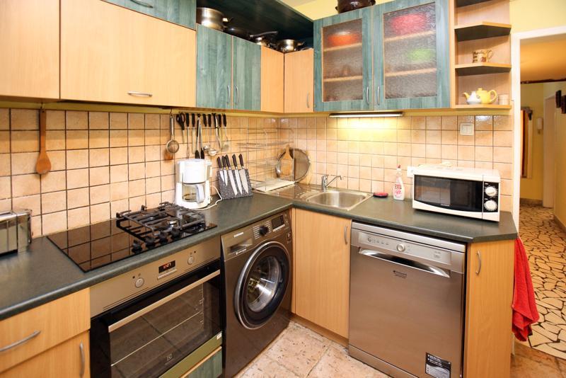 two-bedroom apartment image 5