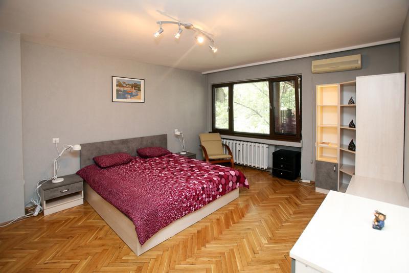 two-bedroom apartment image 6