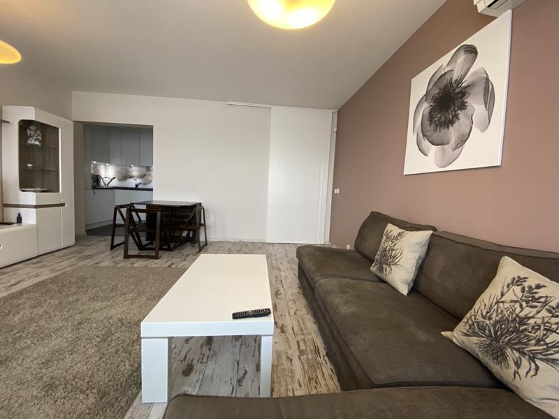 one-bedroom apartment image 1
