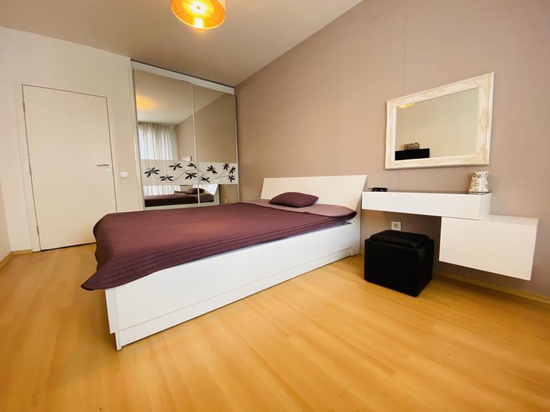 one-bedroom apartment image 5