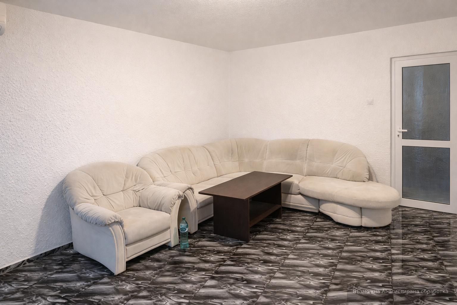 Three-room apartment in the Kyuchuk Parizh district