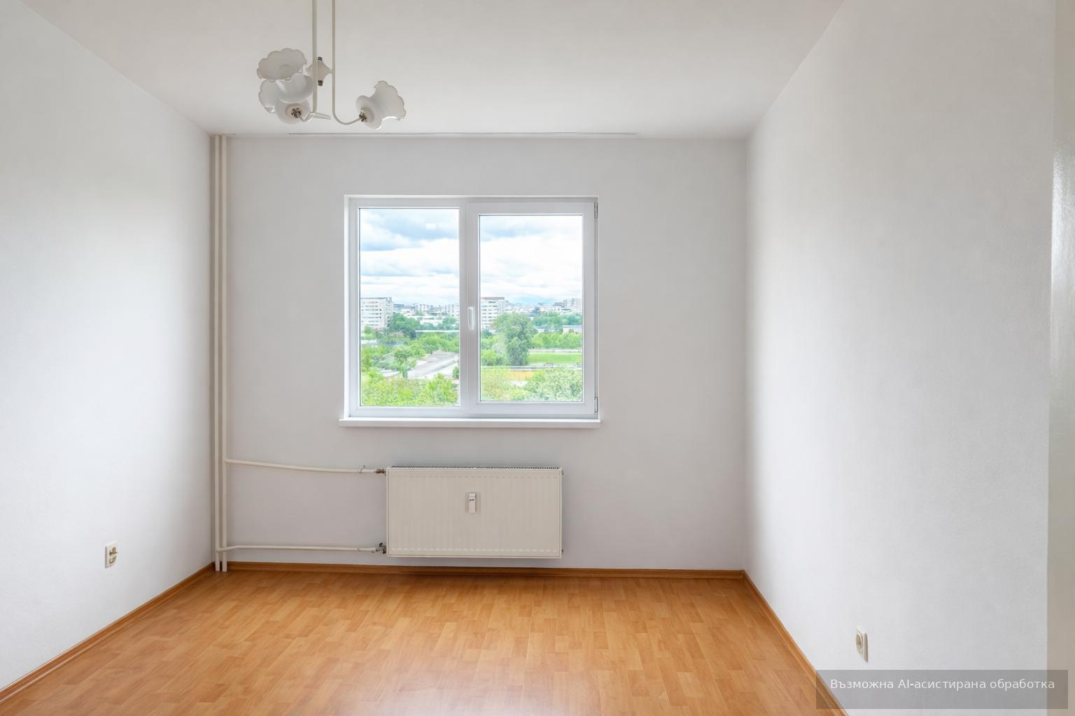 Unfurnished three-room apartment in the Trakiya residential district image 4