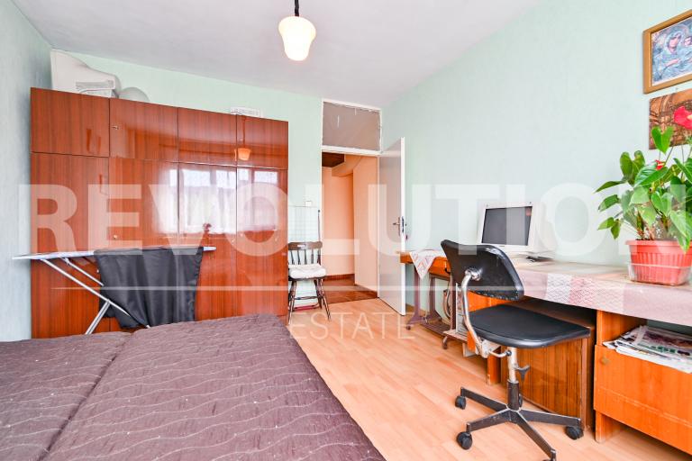 Two bedroom apartment image 50050