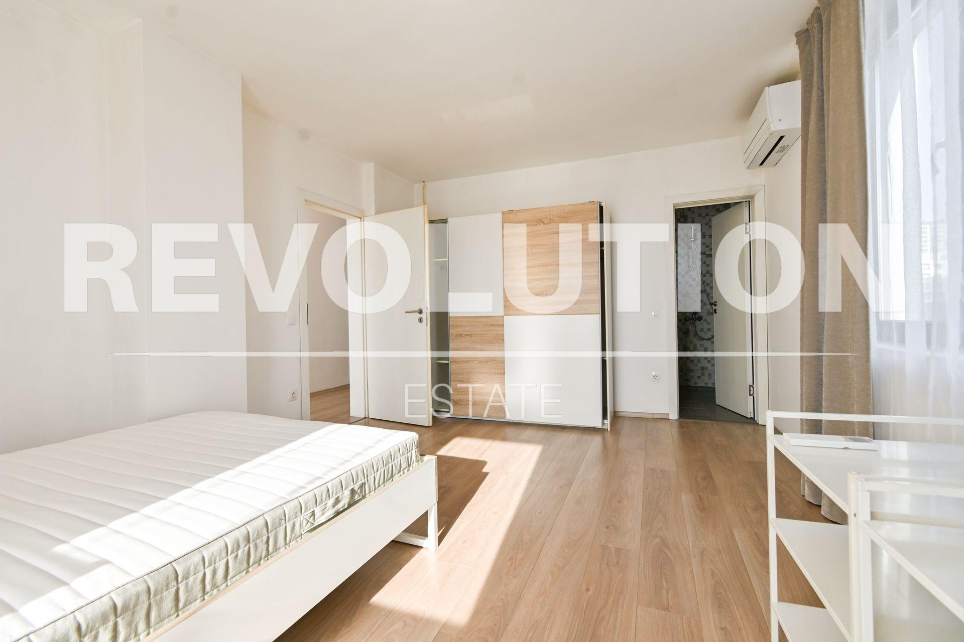 Three-Bedroom Apartment image 5