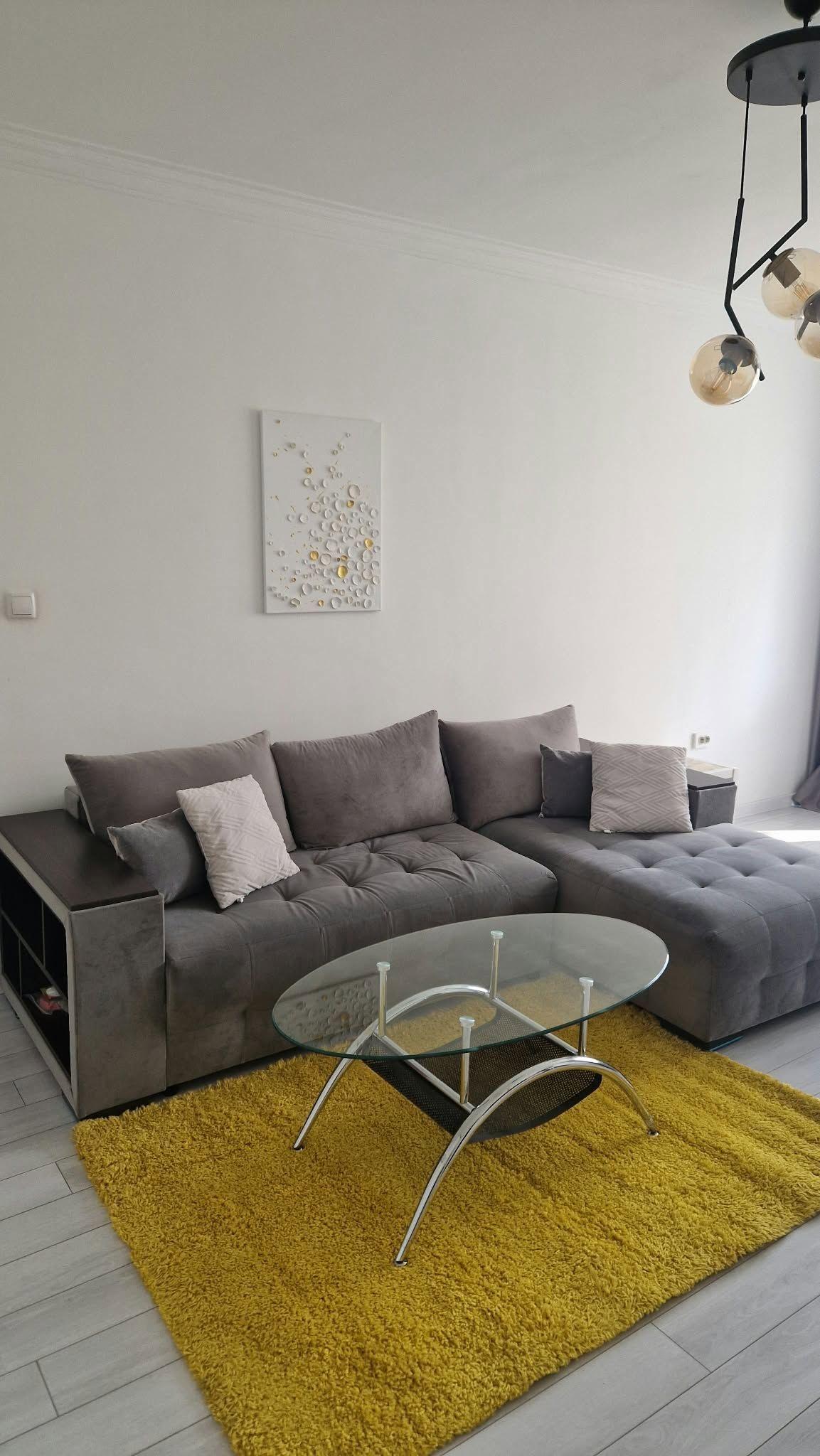 Revolution Estate presents a three-bedroom apartment in Sofia, Krasna Polyana 3 image 1