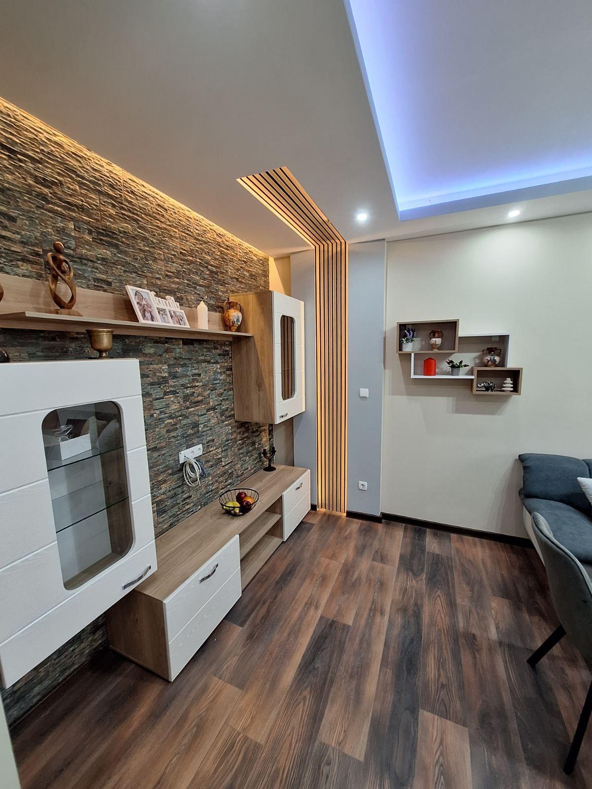 Three-room apartment in Lyulin 8 residential district image 1