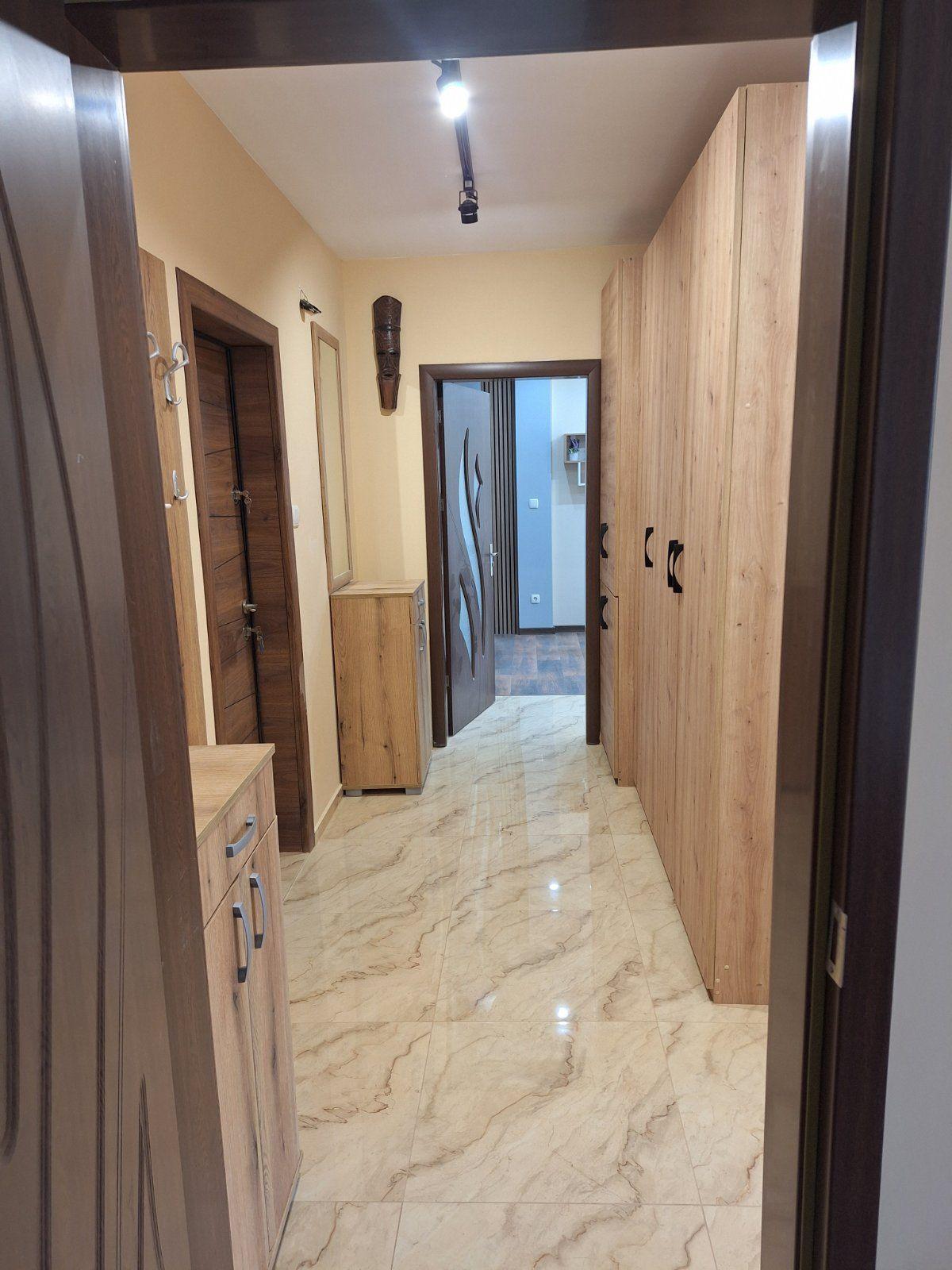 Three-room apartment in Lyulin 8 residential district image 11