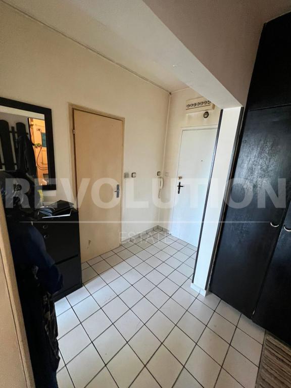 one-bedroom apartment image 50376