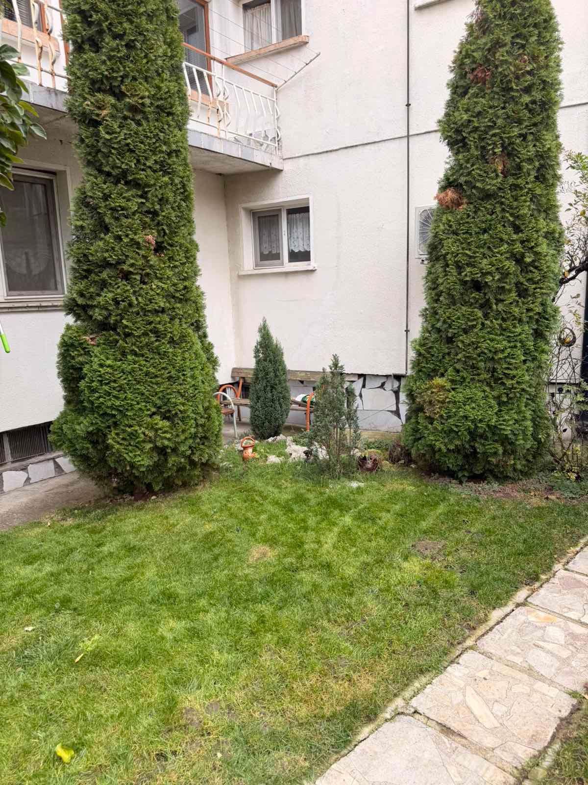 Къща в кв. Горна Баня снимка 11