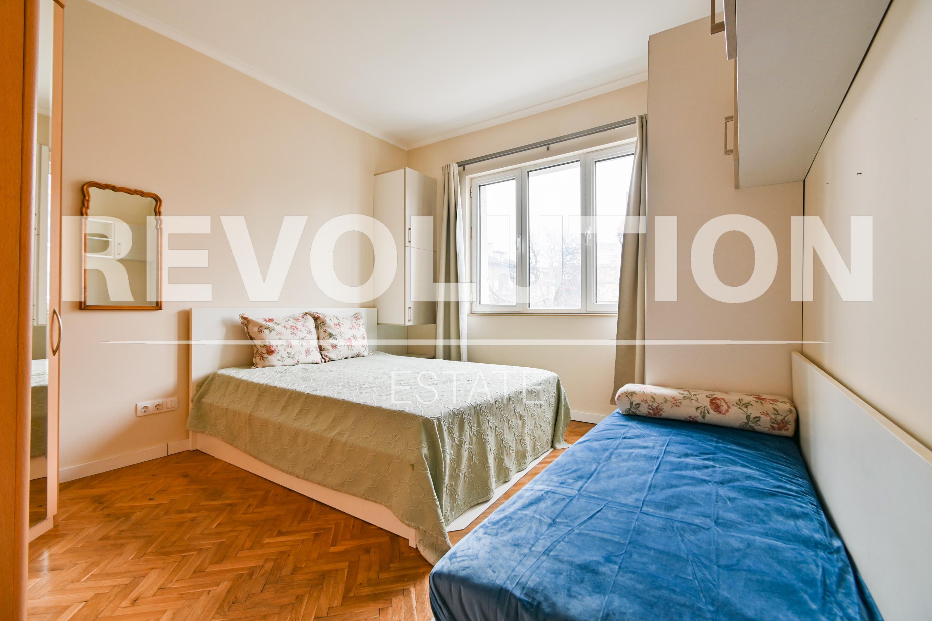 Revolution Estate presents a three-bedroom apartment in Sofia, Medical Academy image 3