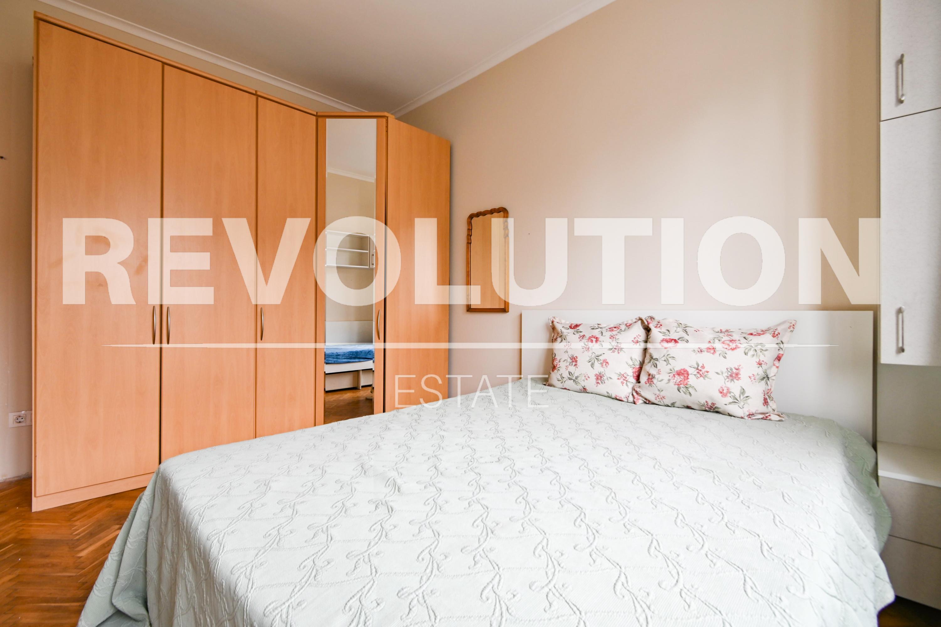 Revolution Estate presents a three-bedroom apartment in Sofia, Medical Academy image 4