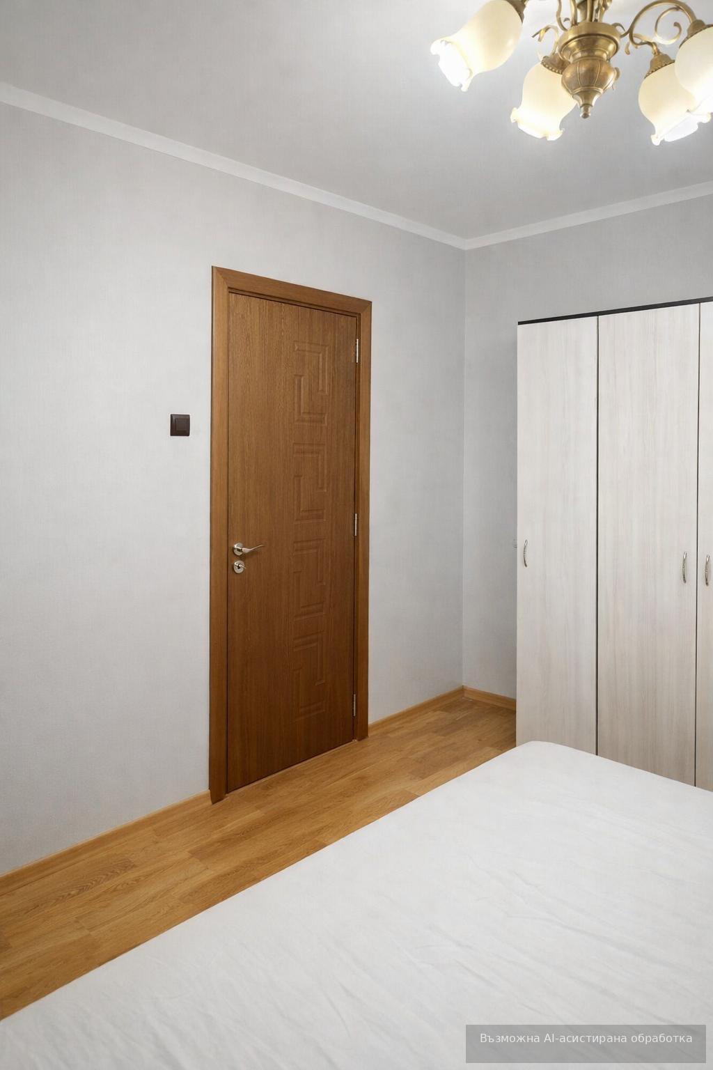 Three-room apartment in the Kamenitsa 1 district image 6