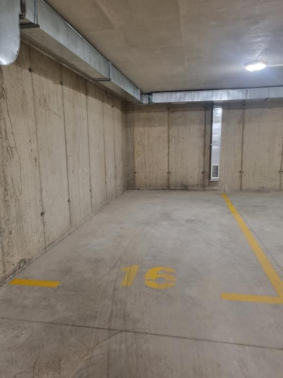 Parking area image 50820