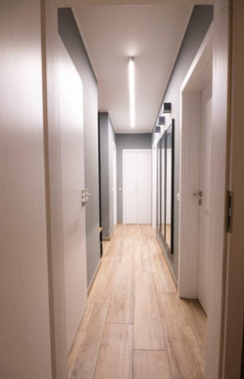 Two bedroom apartment image 53042