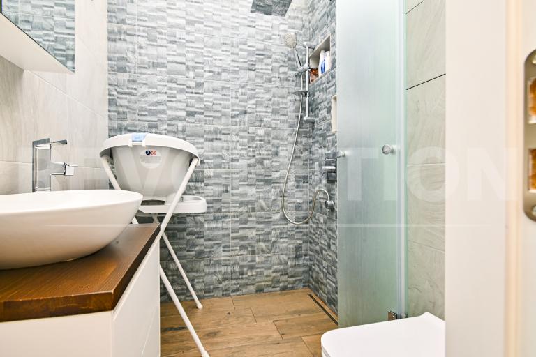Three bedroom apartment image 55912